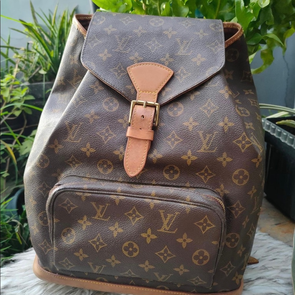 Louis Vuitton Montsouris Gm